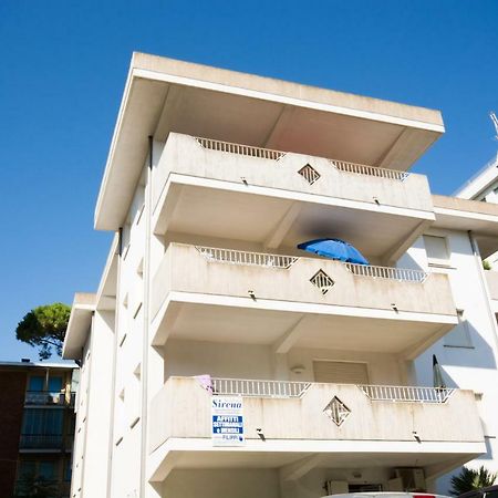 Sirena Apartments Llido Degli Estensi Exteriör bild